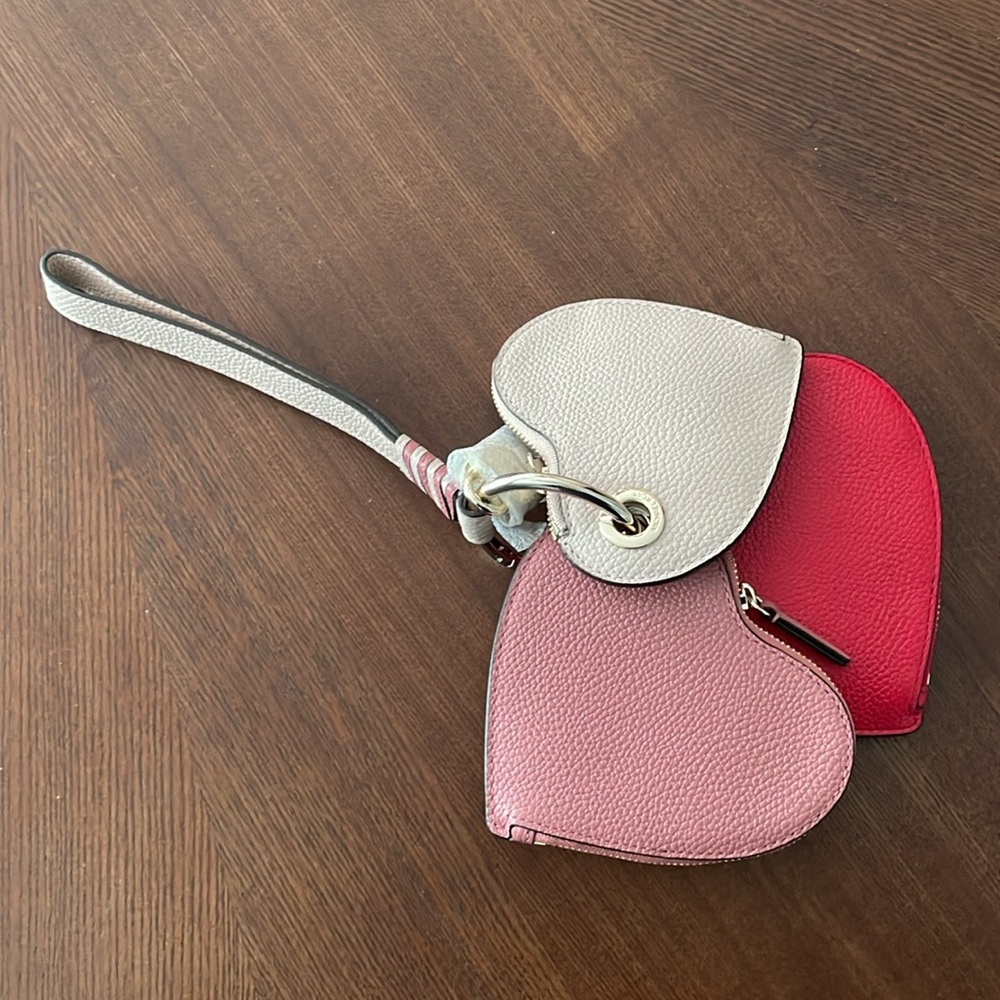 BNWOT - Michael Kors 3 Hearts Wristlet